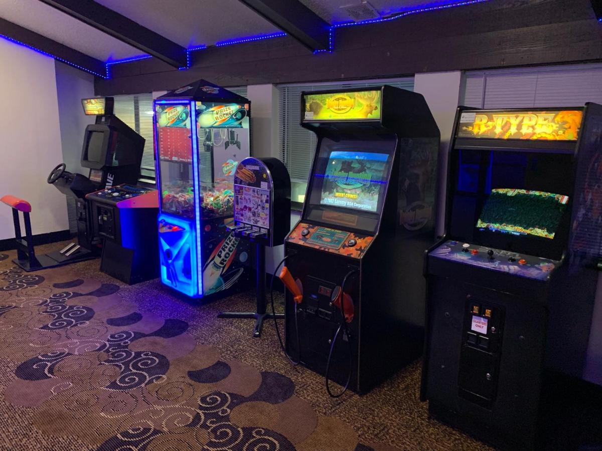 Super 8 By Wyndham Wisconsin Dells Hotel Eksteriør billede
