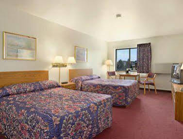 Super 8 By Wyndham Wisconsin Dells Hotel Værelse billede